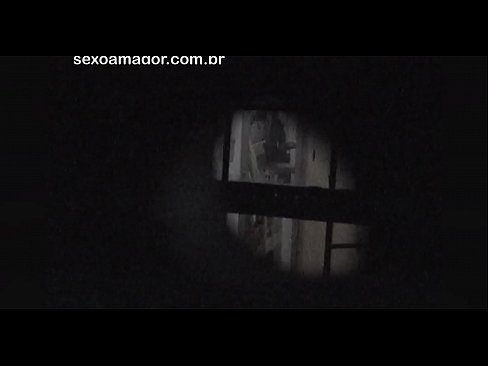 ❤️ Blondie gets secretly videotaped by a neighborhood voyeur hidden behind hollow bricks Super porn at us ❌❤