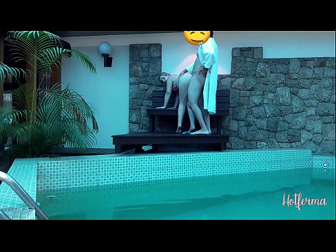 ❤️ Boss invites maid to the pool, but couldn't resist a hot Super porn at us ❌❤